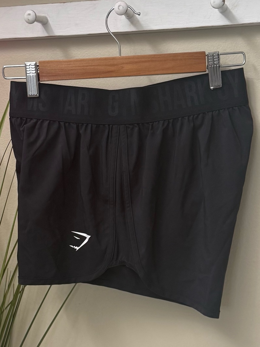 GymShark Black Loose Fit Training Shorts Women’s Small 💎EUC Running Gym Yoga